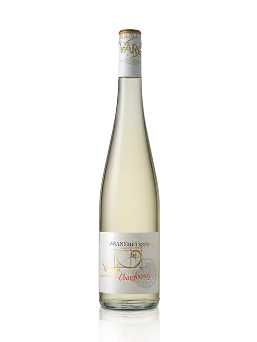 Aranymetszés Friss Chardonnay bottle with Hungarian label