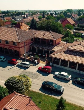 Corvin Penzion & Restaurant