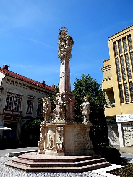Trojičný stĺp v Komárne, fotografia 2